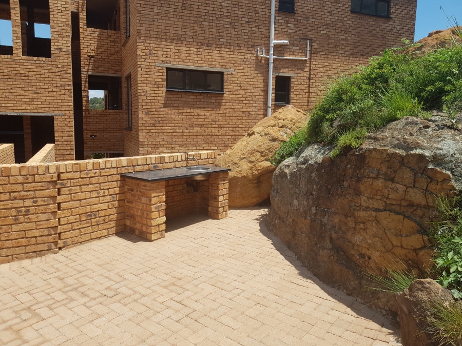 To Let 2 Bedroom Property for Rent in Oakdene Gauteng