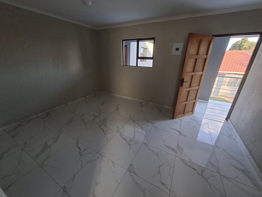 To Let 1 Bedroom Property for Rent in Elspark Gauteng