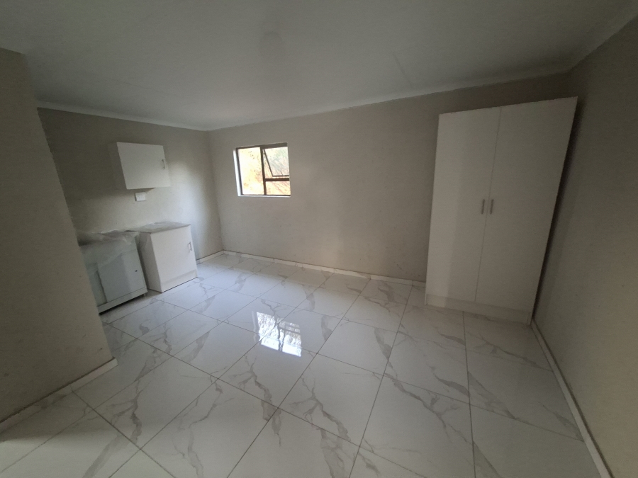 To Let 1 Bedroom Property for Rent in Elspark Gauteng