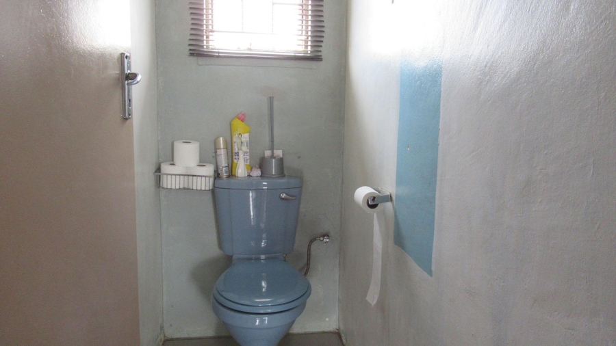 2 Bedroom Property for Sale in Tsenolong Gauteng