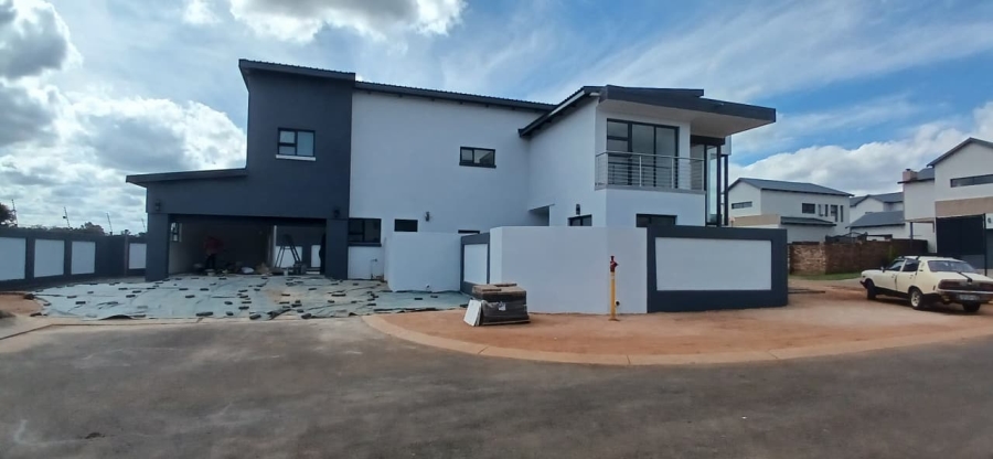 4 Bedroom Property for Sale in Kameeldrift East Gauteng