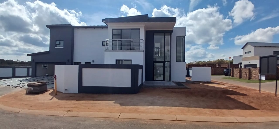4 Bedroom Property for Sale in Kameeldrift East Gauteng