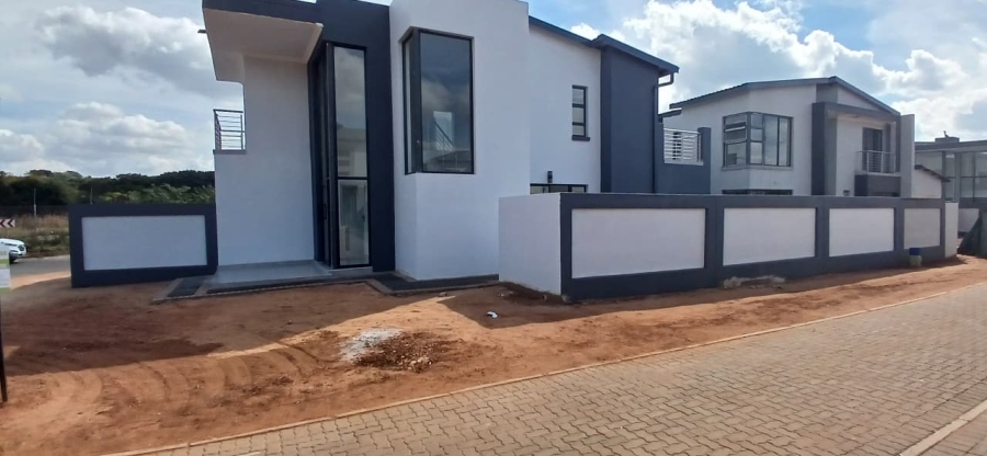 4 Bedroom Property for Sale in Kameeldrift East Gauteng