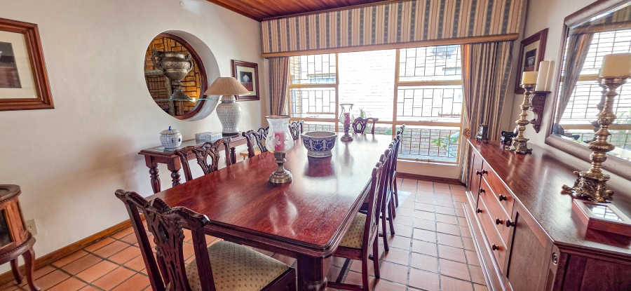 5 Bedroom Property for Sale in Magalieskruin Gauteng