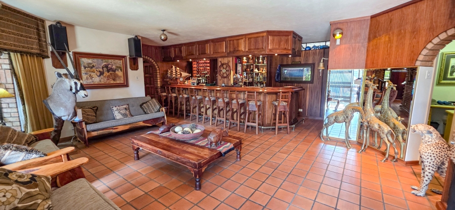 5 Bedroom Property for Sale in Magalieskruin Gauteng