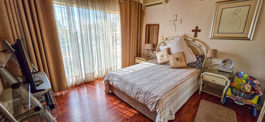 5 Bedroom Property for Sale in Magalieskruin Gauteng