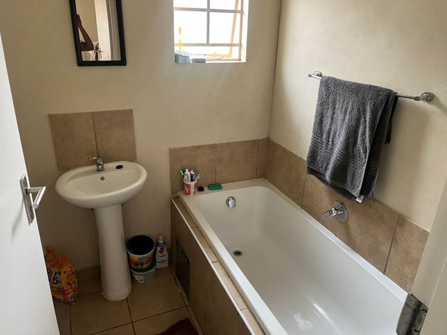 3 Bedroom Property for Sale in Palm Ridge Gauteng