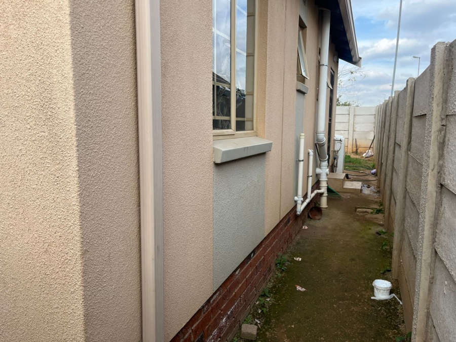 3 Bedroom Property for Sale in Palm Ridge Gauteng