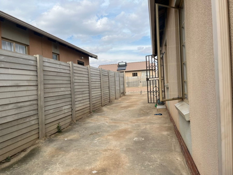 3 Bedroom Property for Sale in Palm Ridge Gauteng