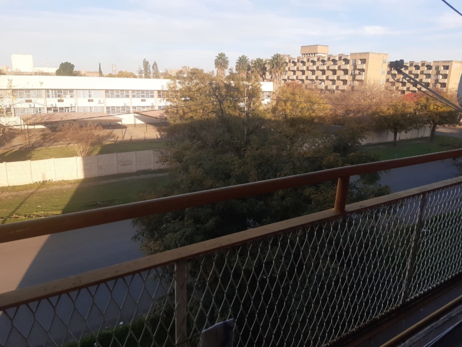2 Bedroom Property for Sale in Vereeniging Gauteng