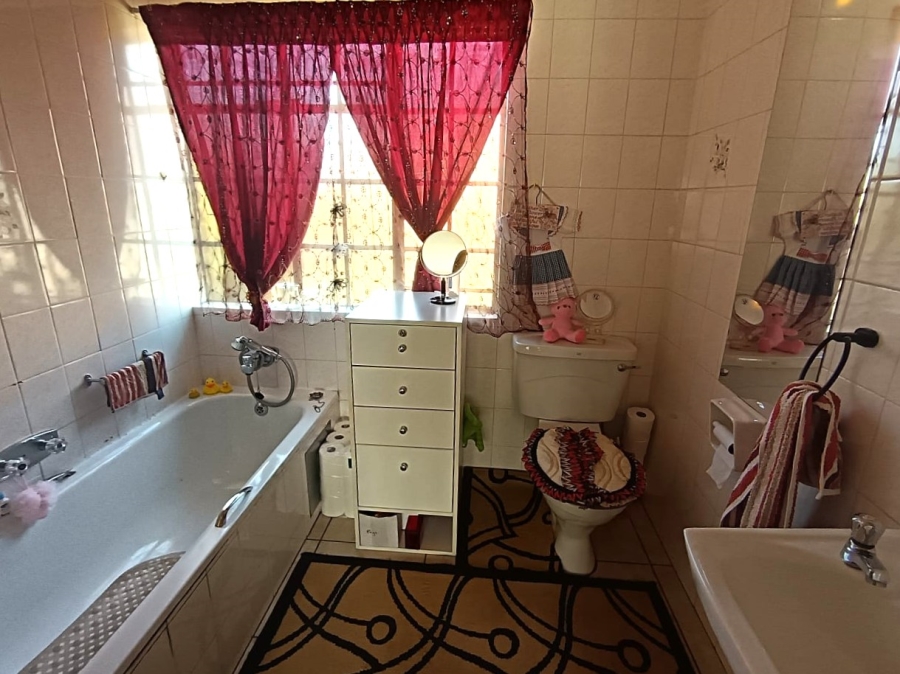 2 Bedroom Property for Sale in Sunair Park Gauteng