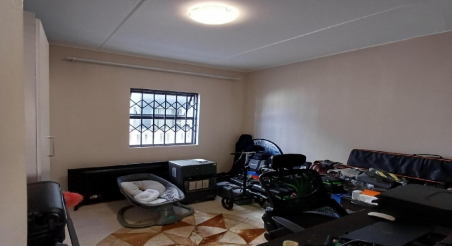 3 Bedroom Property for Sale in Brentwood Park AH Gauteng