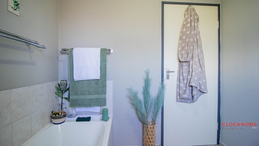 2 Bedroom Property for Sale in Brentwood Gauteng