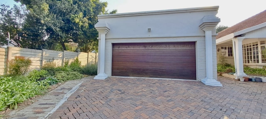 To Let 1 Bedroom Property for Rent in Petervale Gauteng