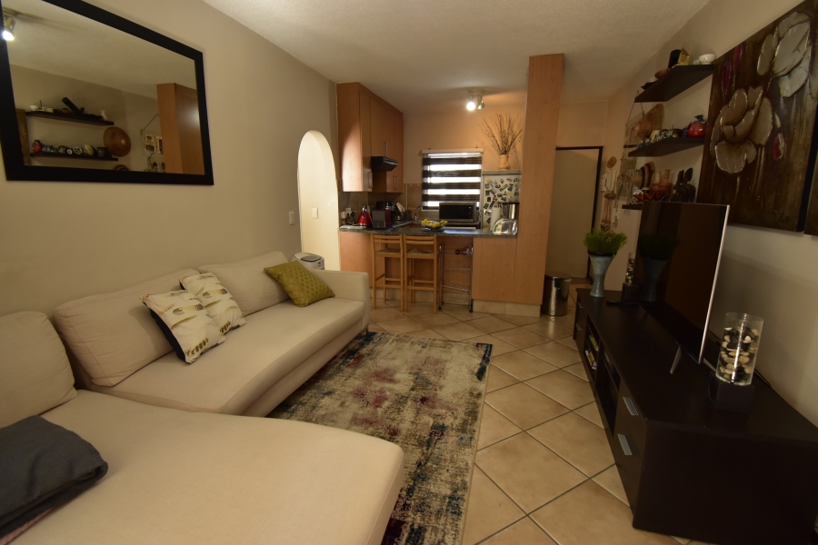 To Let 1 Bedroom Property for Rent in Lonehill Gauteng
