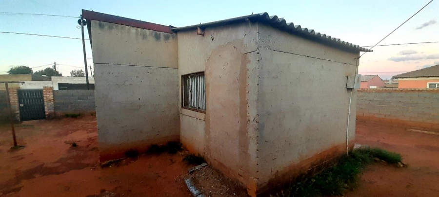 1 Bedroom Property for Sale in Bram Fischerville Gauteng