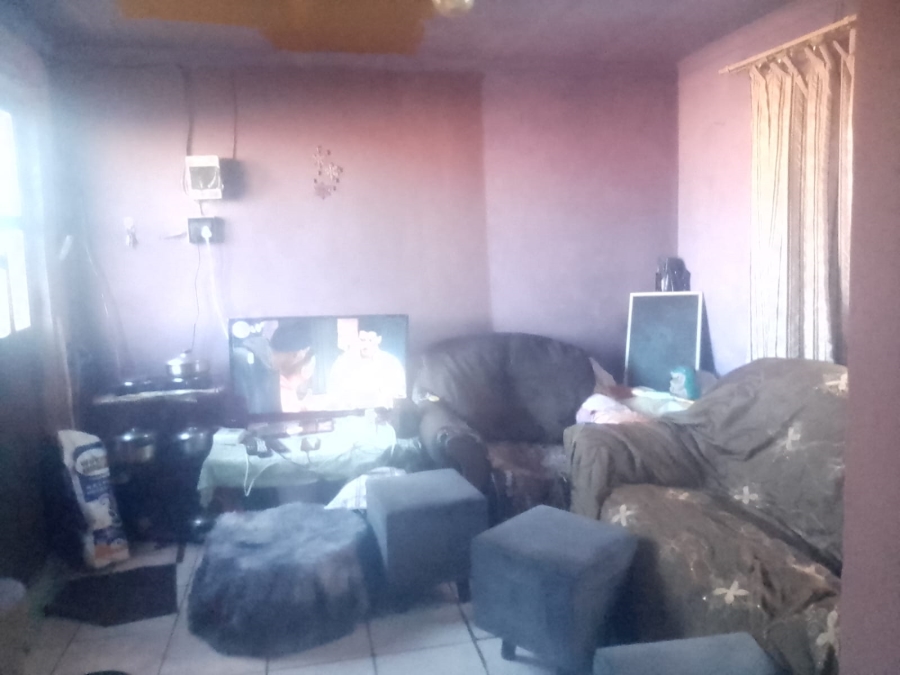 1 Bedroom Property for Sale in Bram Fischerville Gauteng