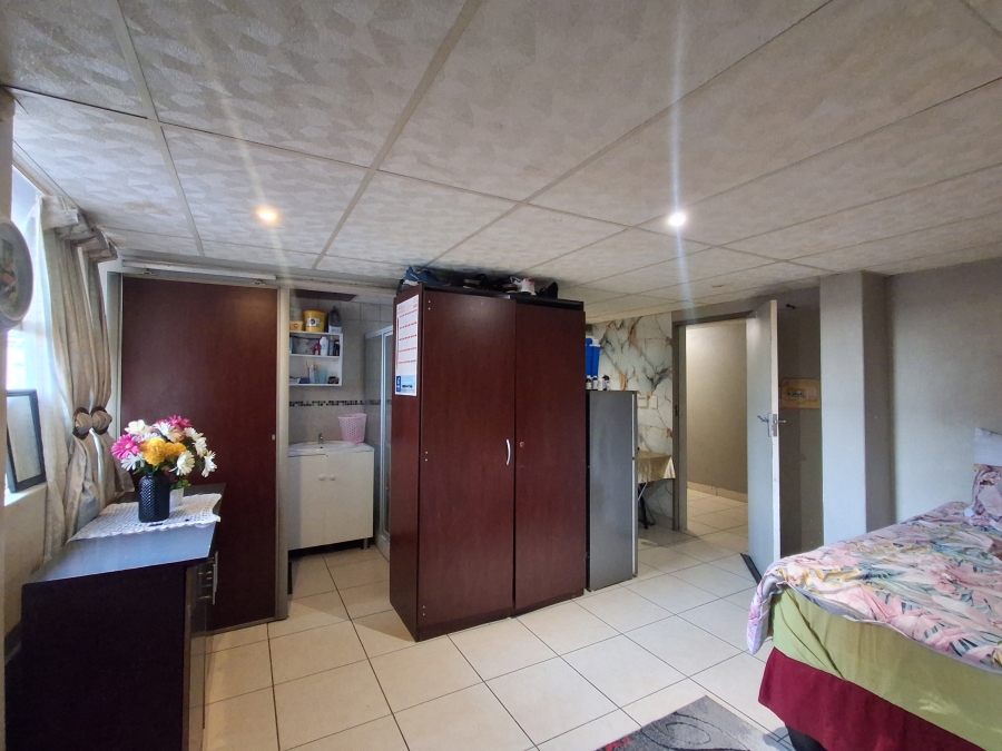 1 Bedroom Property for Sale in Pretoria Central Gauteng
