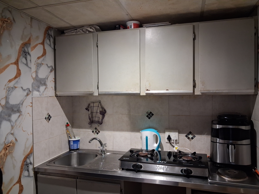 1 Bedroom Property for Sale in Pretoria Central Gauteng