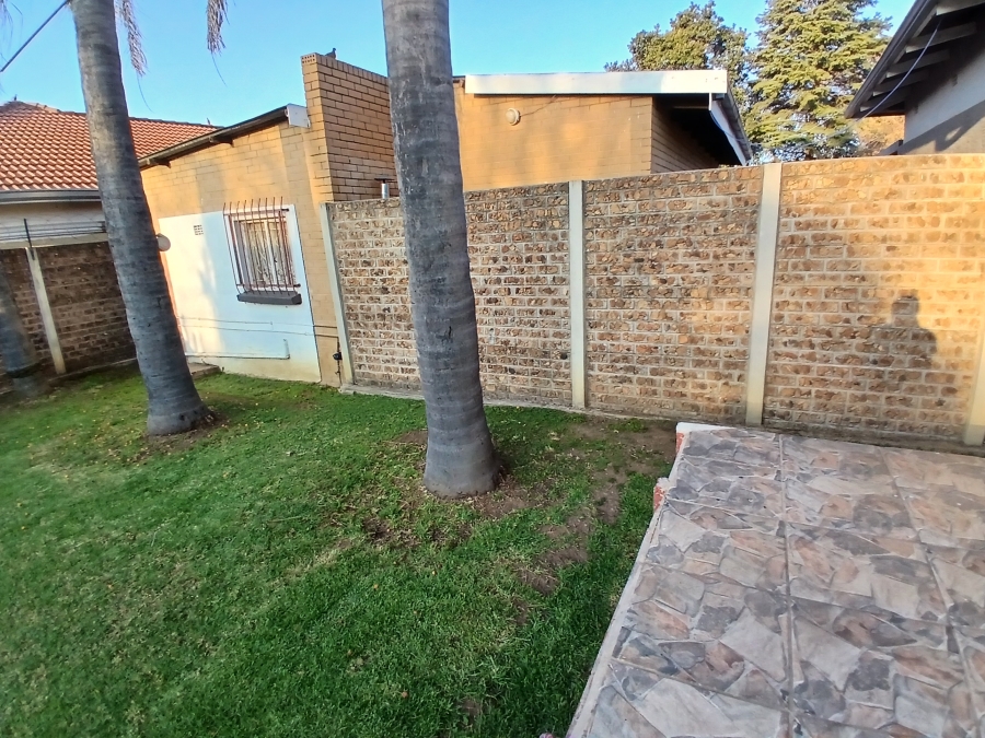 3 Bedroom Property for Sale in Dunnottar Gauteng