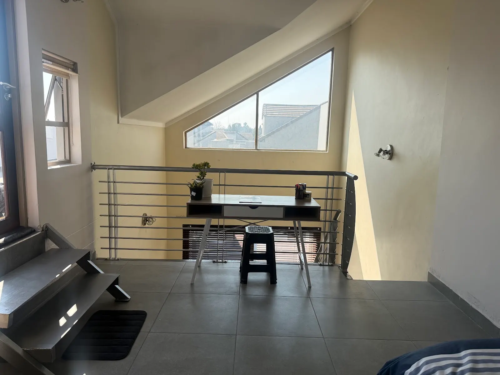2 Bedroom Property for Sale in Sunninghill Gauteng