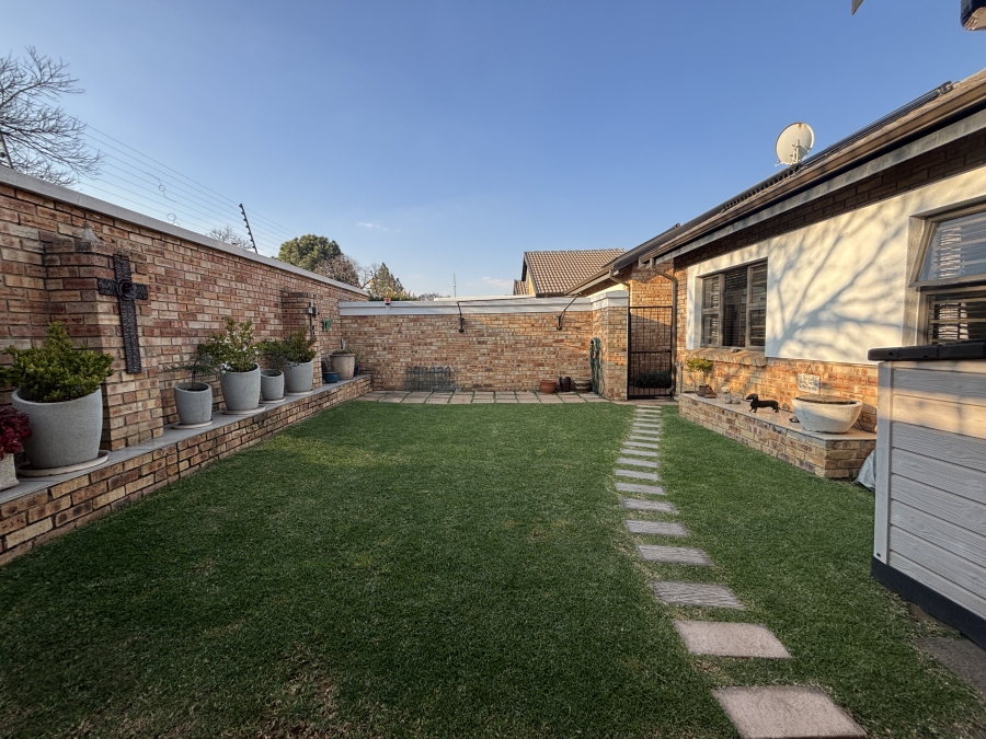 3 Bedroom Property for Sale in Beyers Park Gauteng