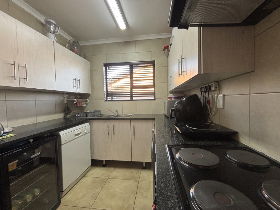 3 Bedroom Property for Sale in Beyers Park Gauteng