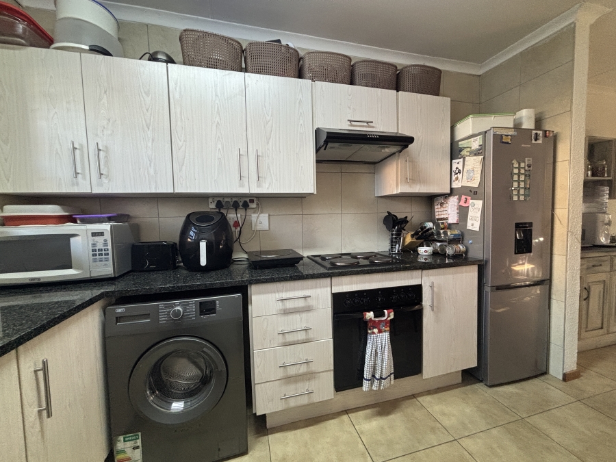 3 Bedroom Property for Sale in Beyers Park Gauteng