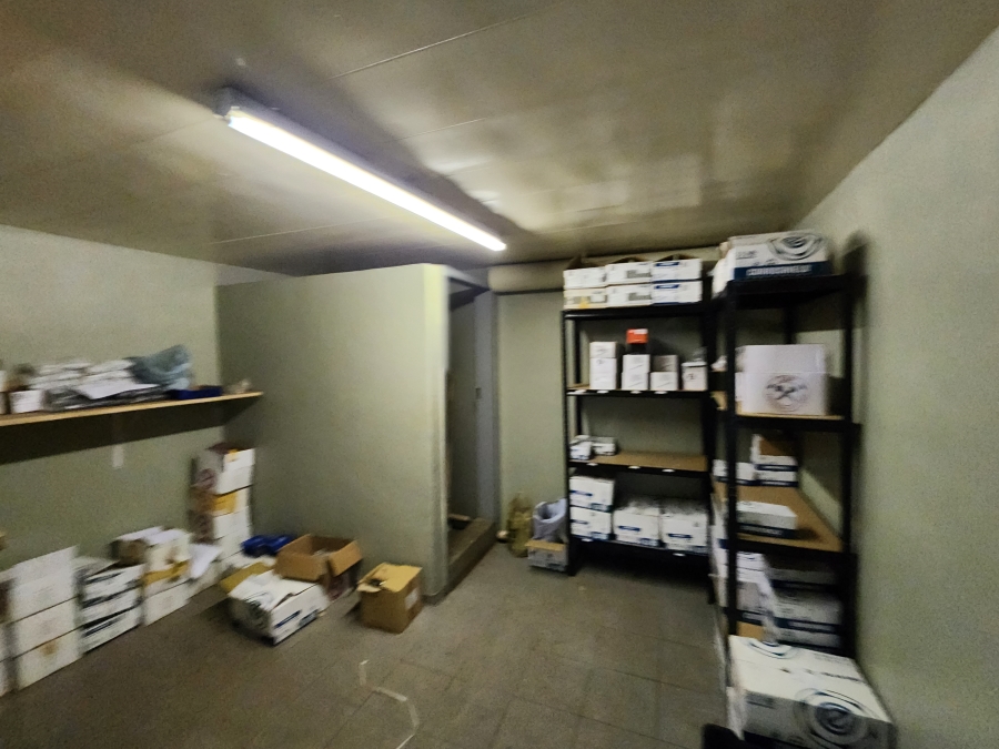 To Let Commercial Property for Rent in Koedoespoort Industrial Gauteng