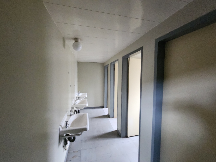 To Let Commercial Property for Rent in Koedoespoort Industrial Gauteng