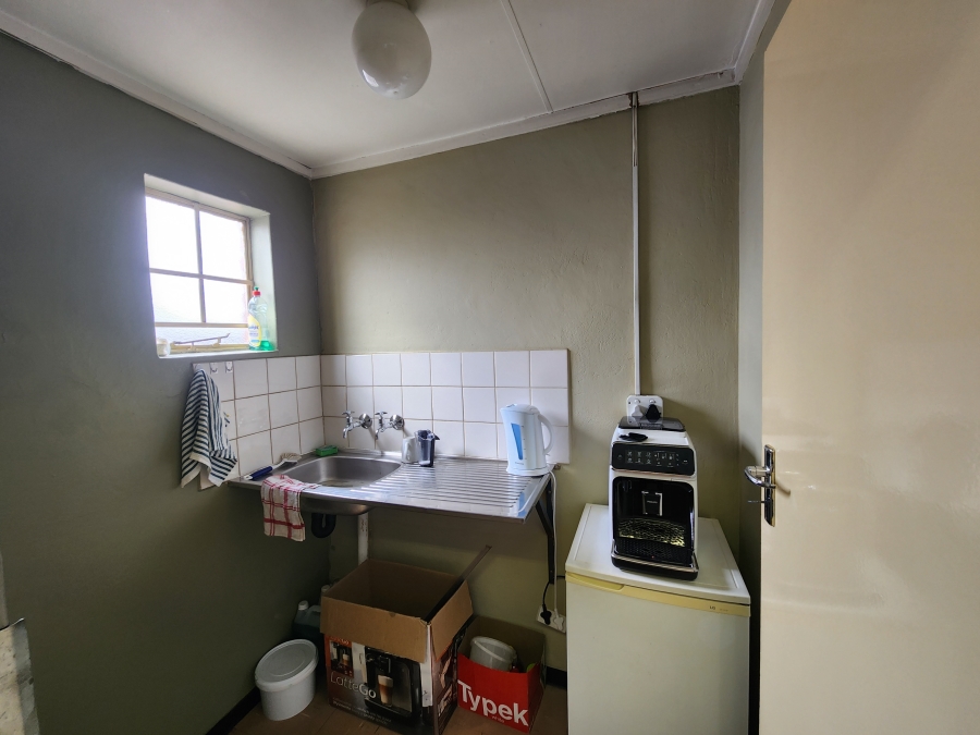 To Let Commercial Property for Rent in Koedoespoort Industrial Gauteng