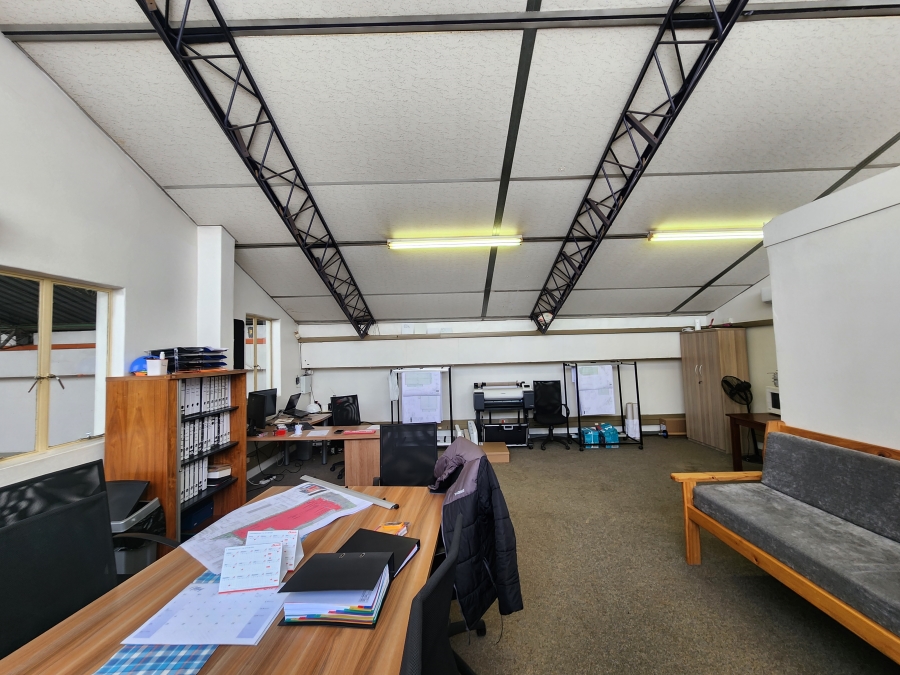 To Let Commercial Property for Rent in Koedoespoort Industrial Gauteng