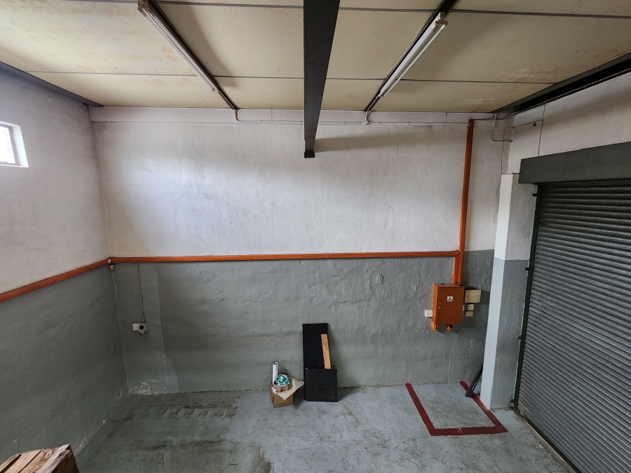 To Let Commercial Property for Rent in Koedoespoort Industrial Gauteng