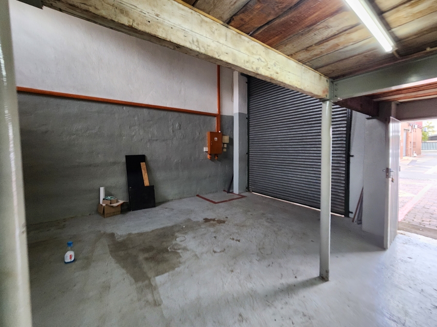 To Let Commercial Property for Rent in Koedoespoort Industrial Gauteng