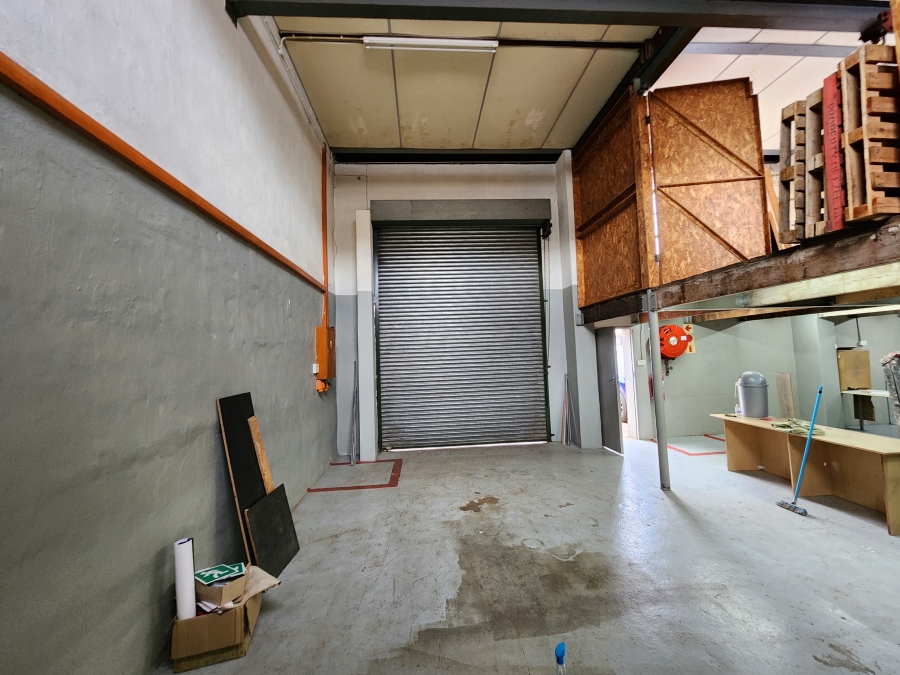 To Let Commercial Property for Rent in Koedoespoort Industrial Gauteng