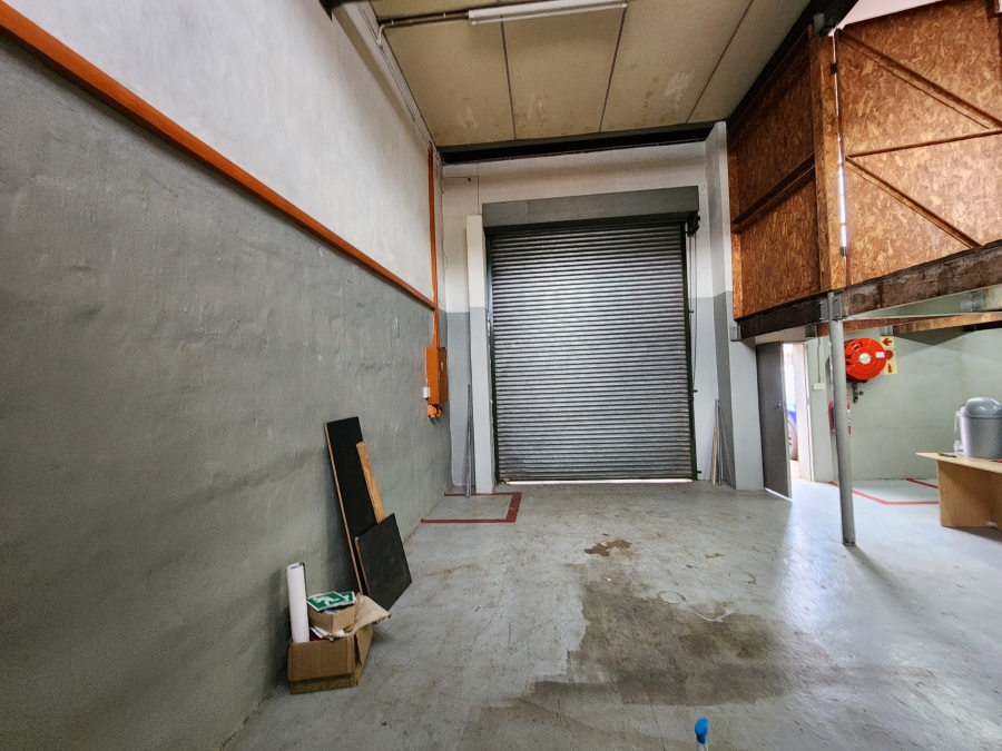 To Let Commercial Property for Rent in Koedoespoort Industrial Gauteng