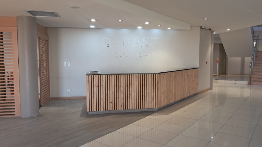 To Let Commercial Property for Rent in Randjespark Gauteng