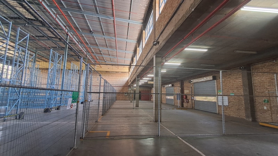 To Let Commercial Property for Rent in Randjespark Gauteng