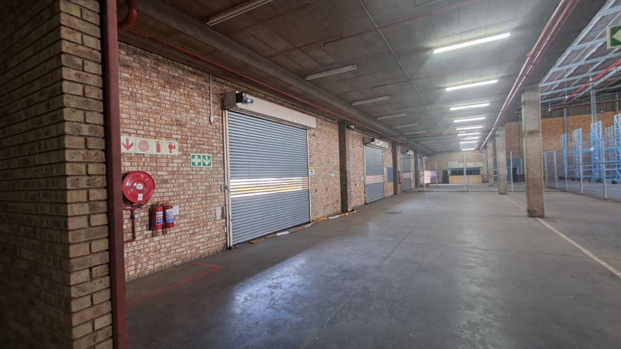 To Let Commercial Property for Rent in Randjespark Gauteng