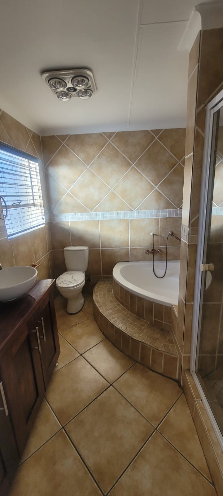 4 Bedroom Property for Sale in Buccleuch Gauteng