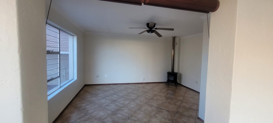 4 Bedroom Property for Sale in Buccleuch Gauteng