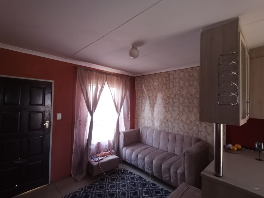 2 Bedroom Property for Sale in Savanna City Gauteng