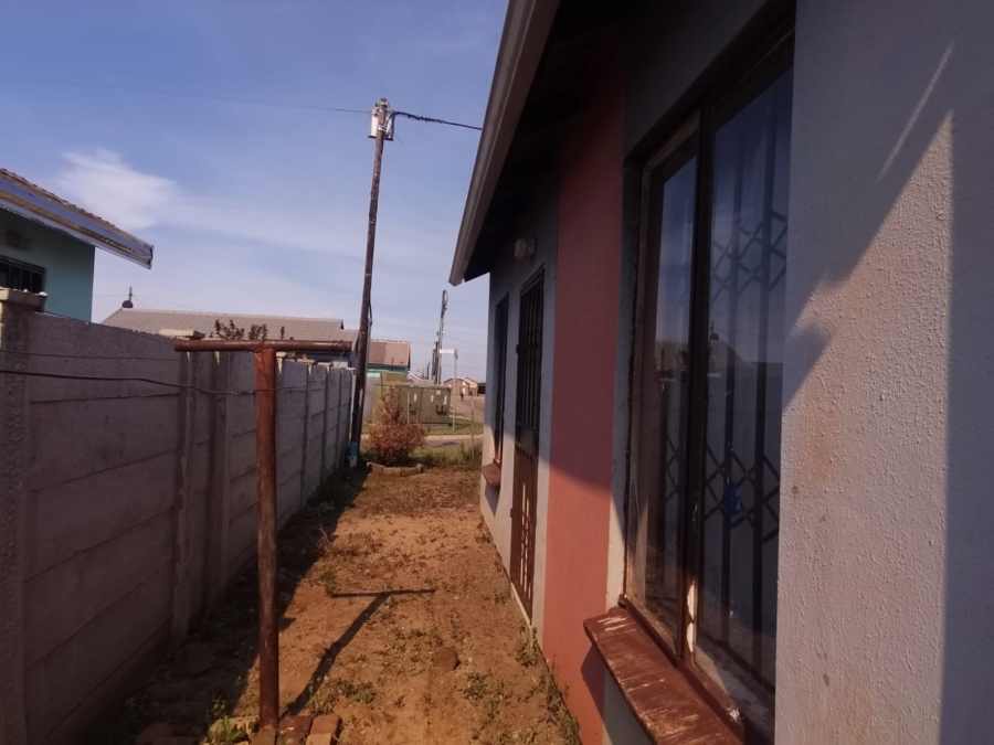 2 Bedroom Property for Sale in Savanna City Gauteng
