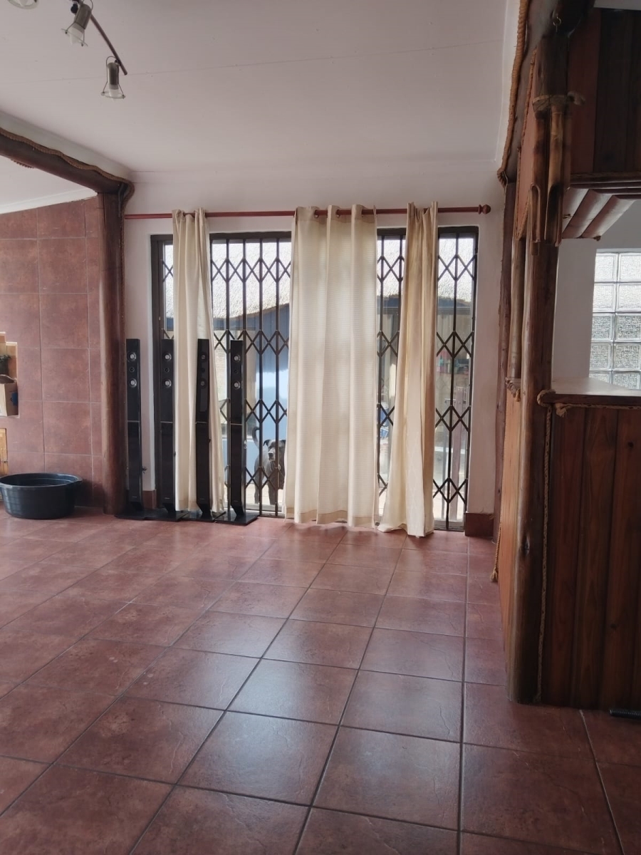 4 Bedroom Property for Sale in Birchleigh Gauteng