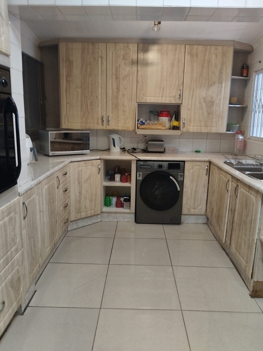 4 Bedroom Property for Sale in Birchleigh Gauteng