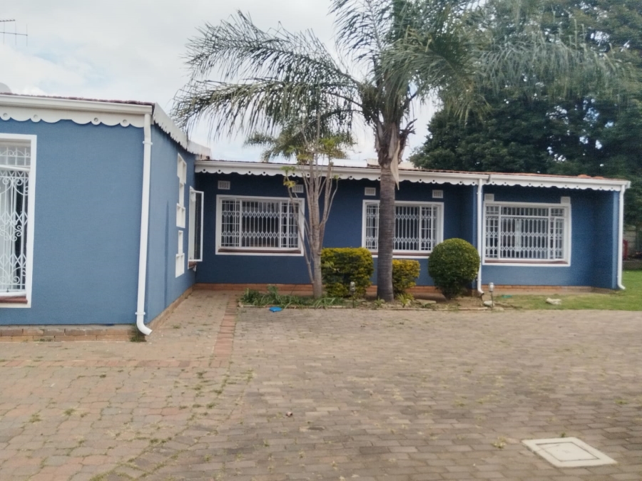 4 Bedroom Property for Sale in Birchleigh Gauteng