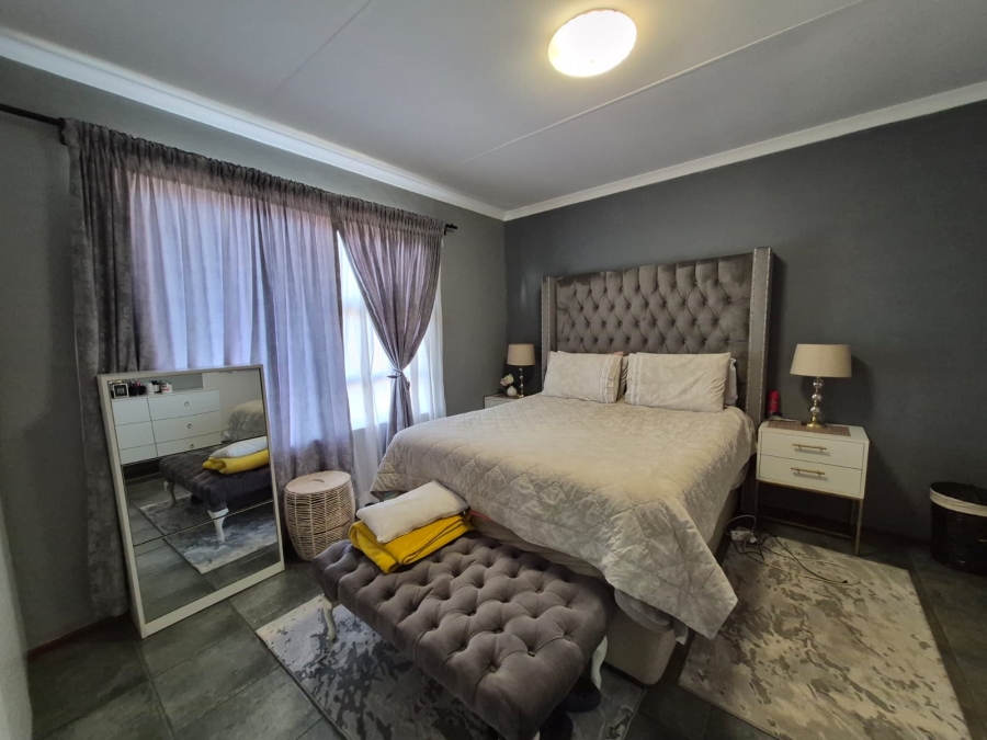 3 Bedroom Property for Sale in Parkrand Gauteng
