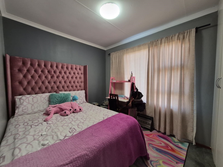 3 Bedroom Property for Sale in Parkrand Gauteng