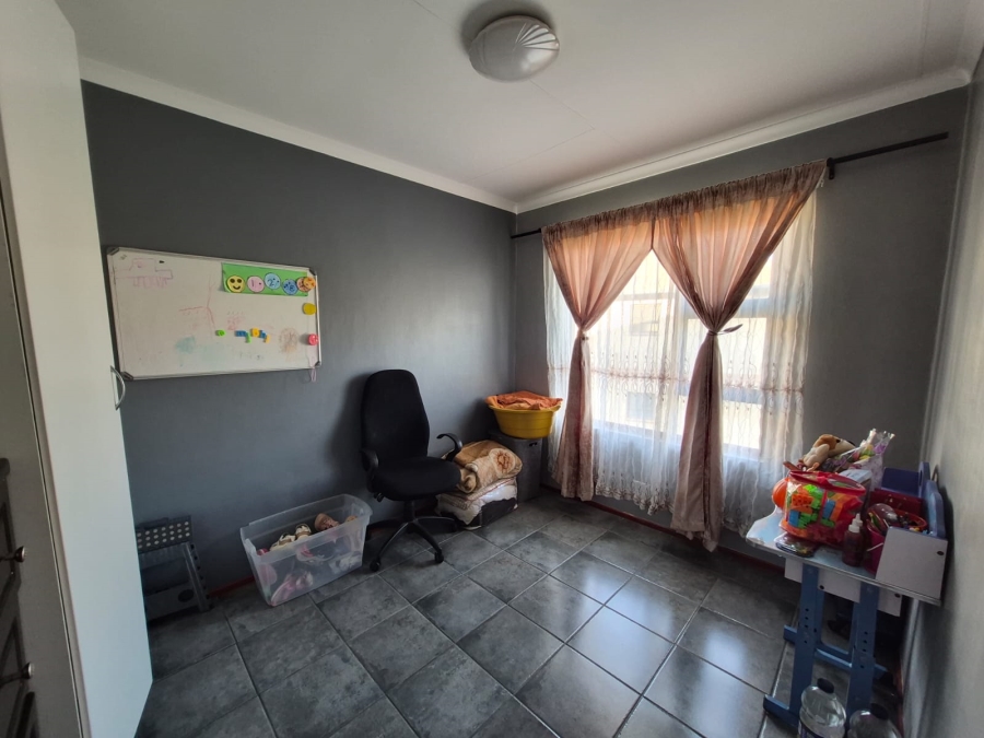 3 Bedroom Property for Sale in Parkrand Gauteng