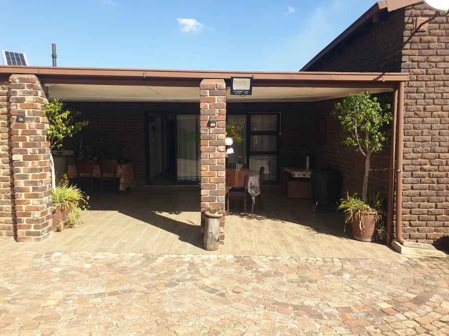 4 Bedroom Property for Sale in Dalview Gauteng